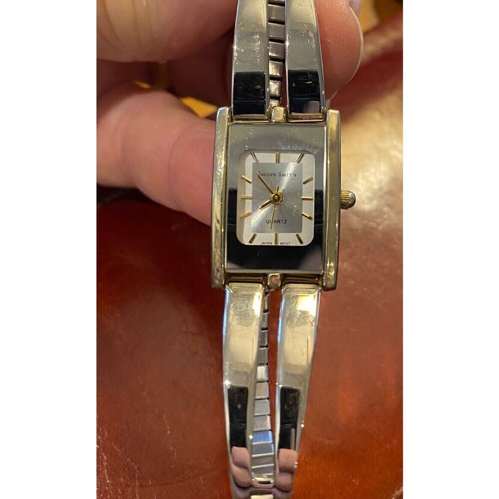 Women's 18mm Silver Tone Jaclyn Smith watch, Expansion Band